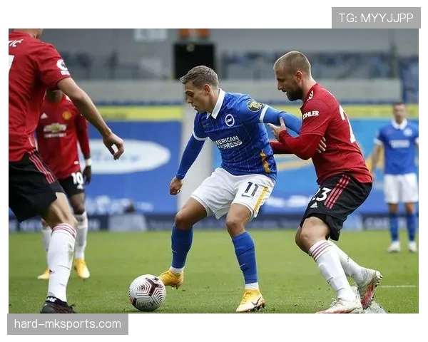 布莱顿逼抢体系高效转化，转守为攻表现亮眼