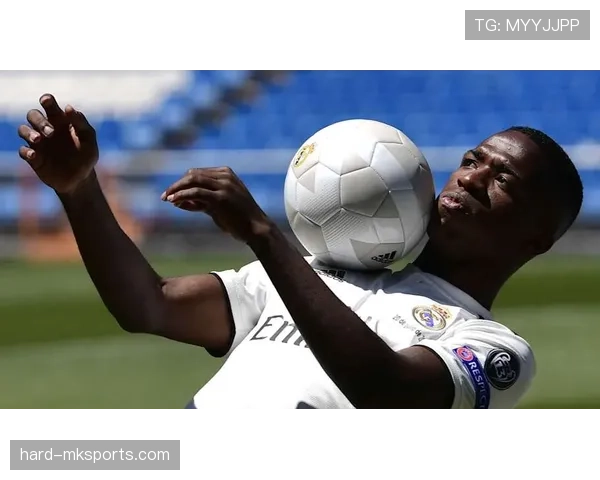 恩德里克与维尼修斯：巴西天才生涯路径对比解析