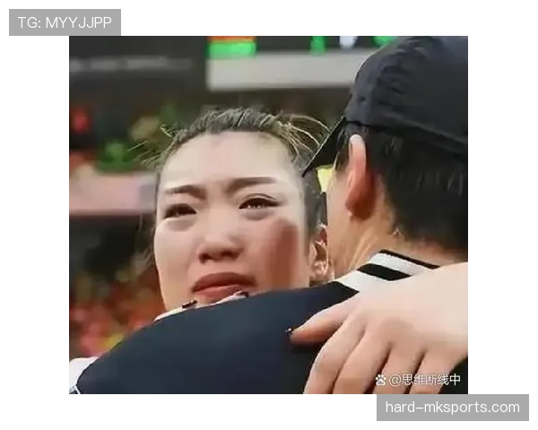 李梦买个咖啡能花掉一小时工资，跟我们有啥关系？